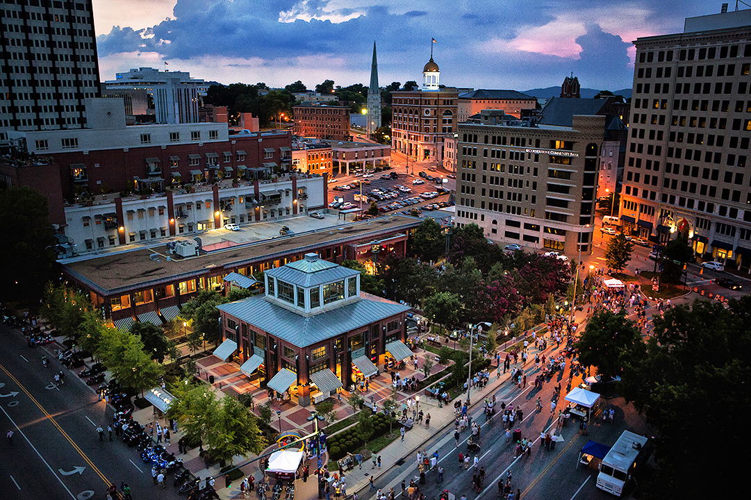 Miller Plaza. Photo courtesy Chattanooga CVB